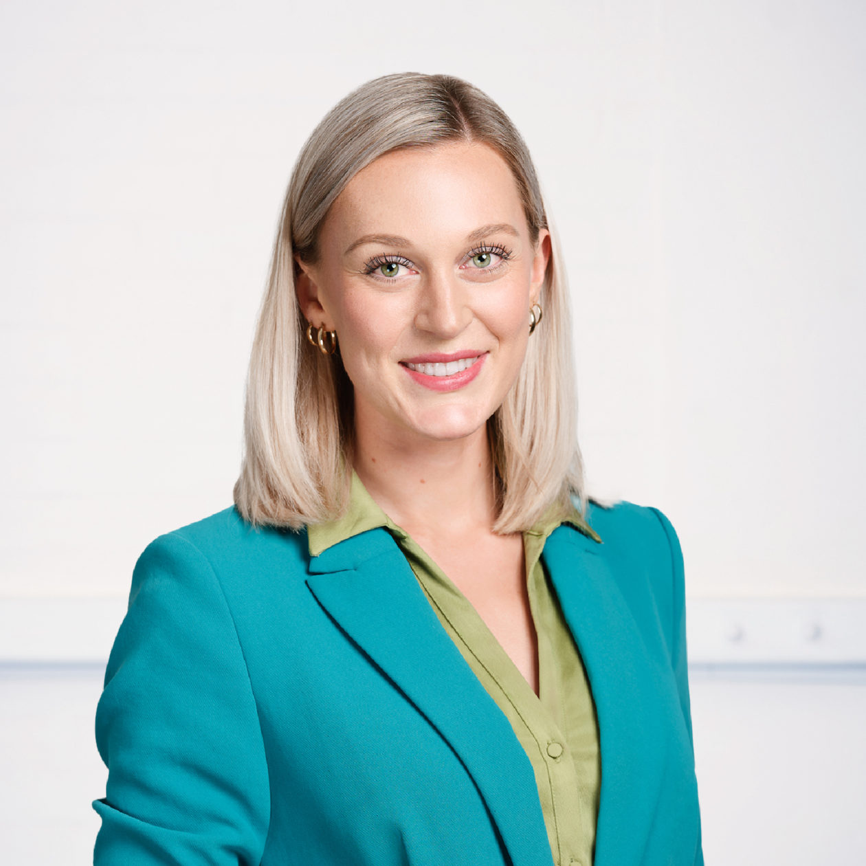 Caitlin Burnsprofile image.